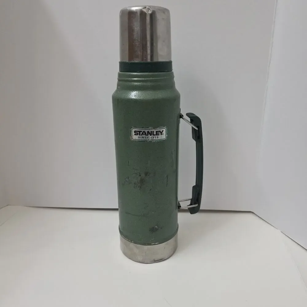 Stanley Classic 1 Quart Vacuum Bottle Thermos Green Vintage w/ Cup & Handle
